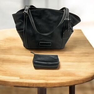 Dooney & Bourke Leather Tote with Matching Pouch – Black